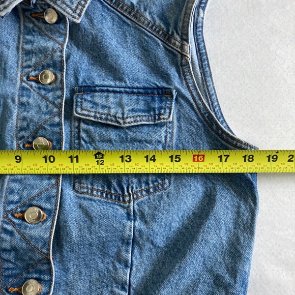 Zara women’s cropped denim vest - Picture 4 of 6
